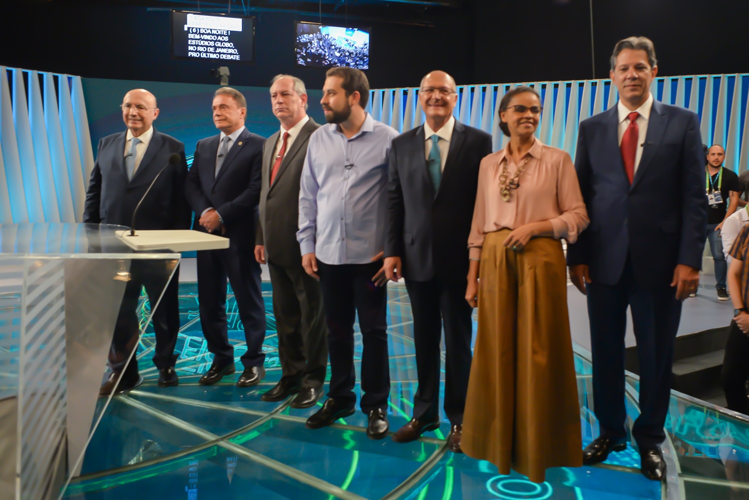 Presidenciáveis durante debate na Tv Globo