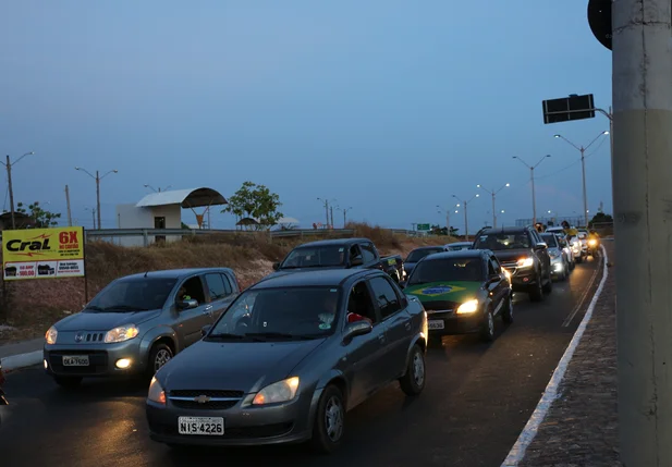 Carro que participaram da carreta em apoio ao Bolsonaro