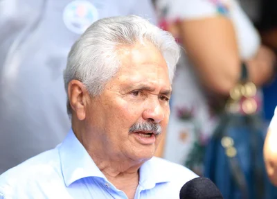 Elmano Férrer 