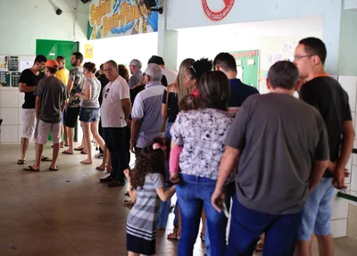 Fila de votação em Teresina