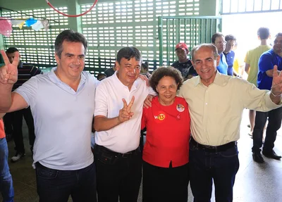 Wellington Dias ao lado de Ciro Nogueira Regina Sousa e Marcelo Castro 
