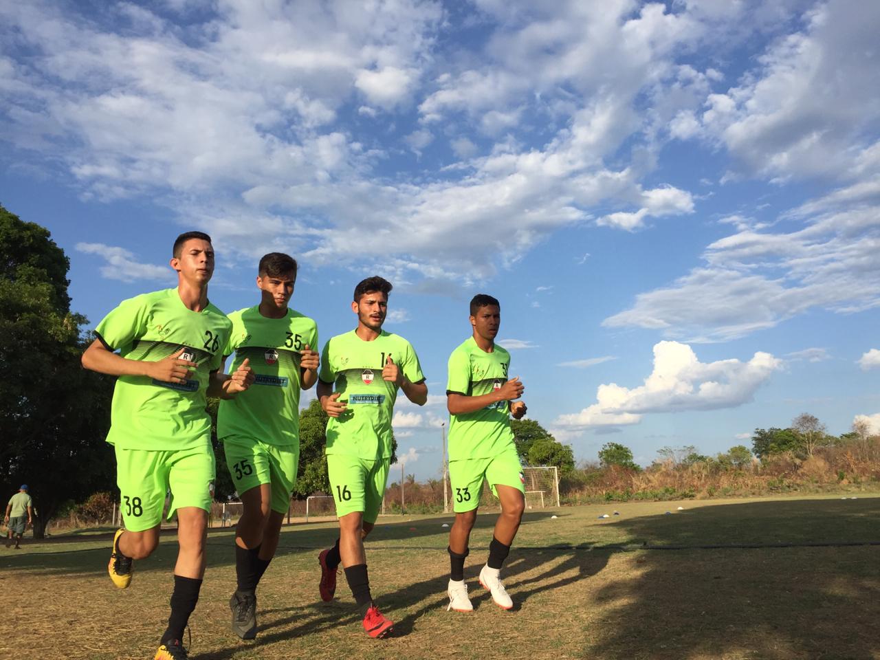 Equipe segue treinando para a competição