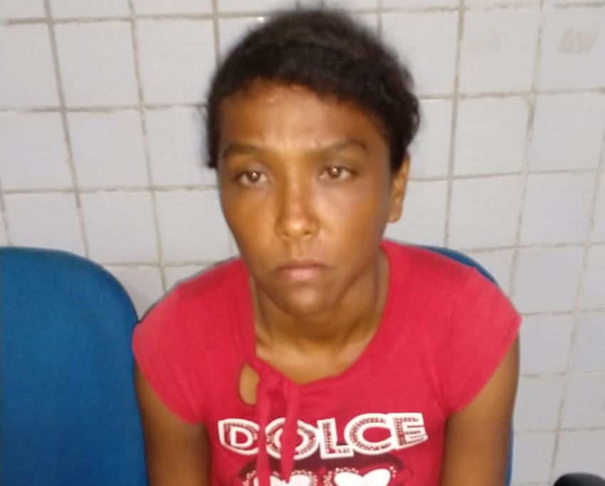 Mulher mata marido com uma facada em Teresina