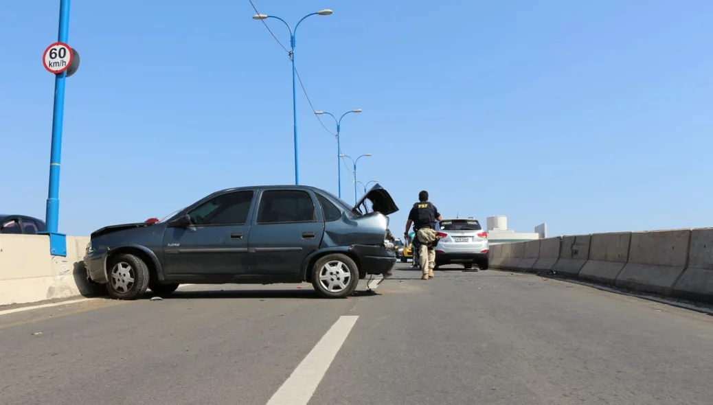 PRF controlou o fluxo de veículos no local
