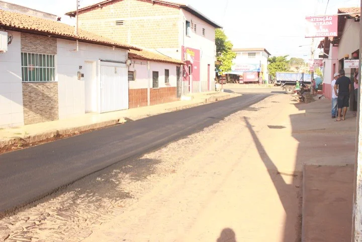 Pavimentação asfáltica em Esperantina 