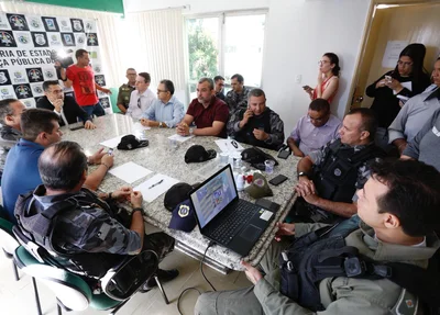 Reunião na Secretaria de Segurança
