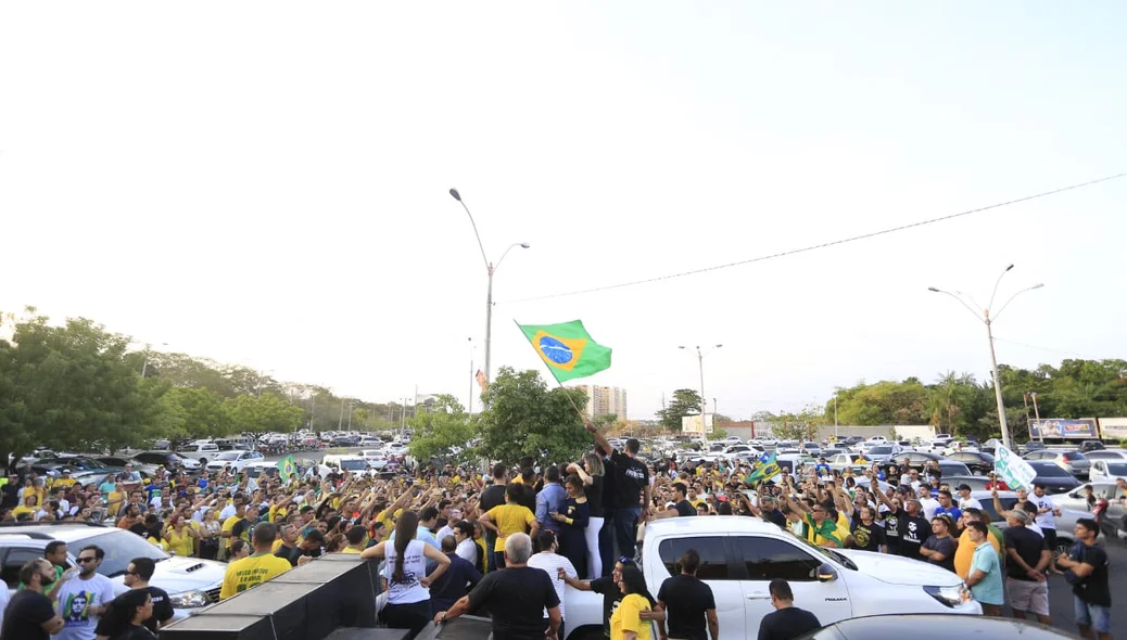 Ato pró-Bolsonaro na Ponte Estaiada em Teresina