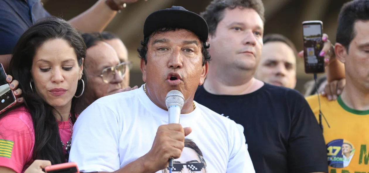 Magno Malta ato pró-Bolsonaro na Capital