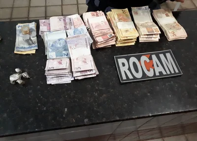 Dinheiro encontrado com o acusado