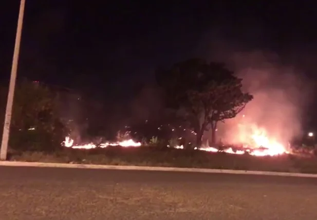 Incêndio na Avenida dos Ipês