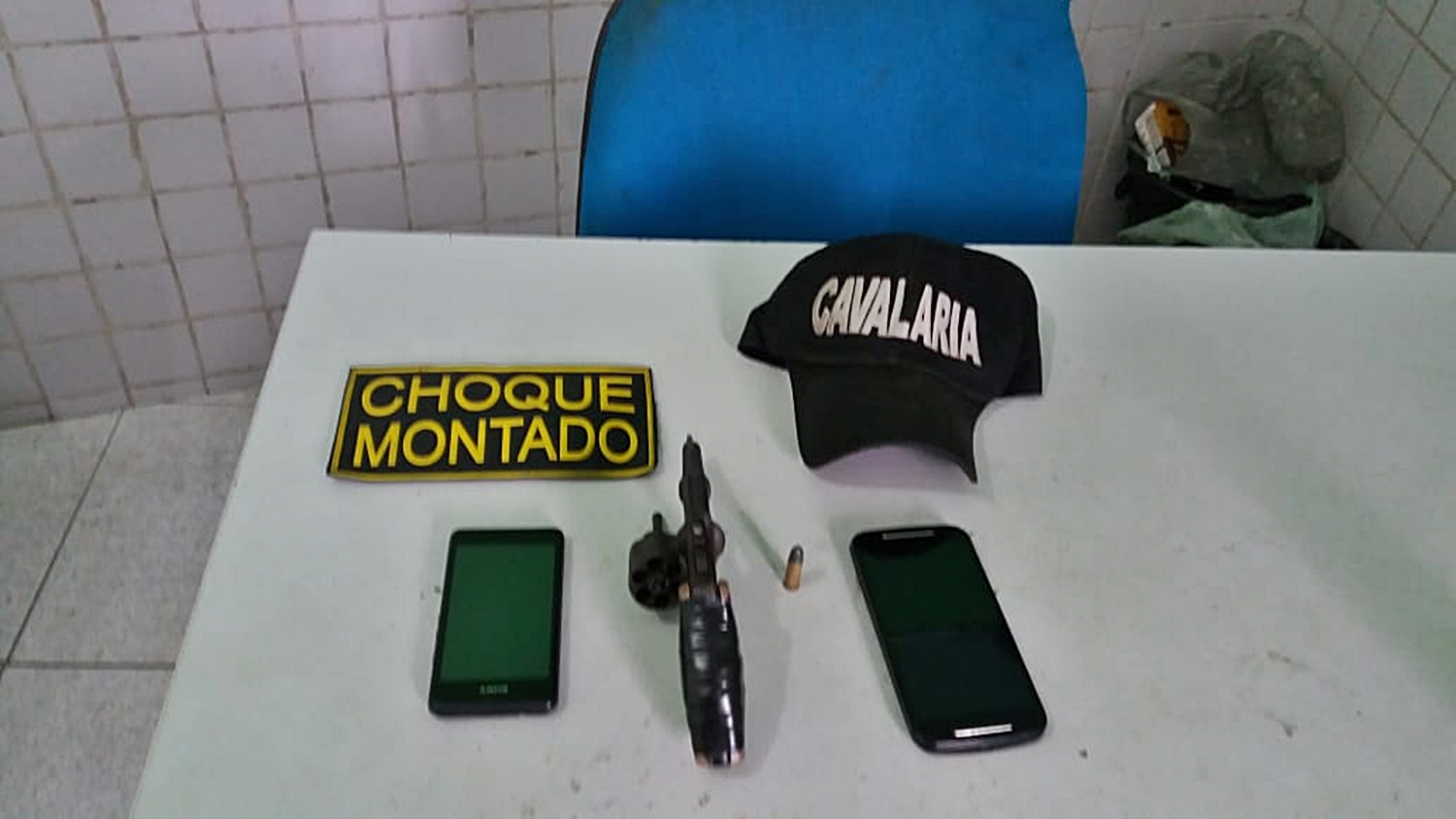 Material encontrado com o acusado