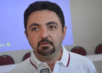 Barroso Neto, prefeito de Santa Cruz do Piauí