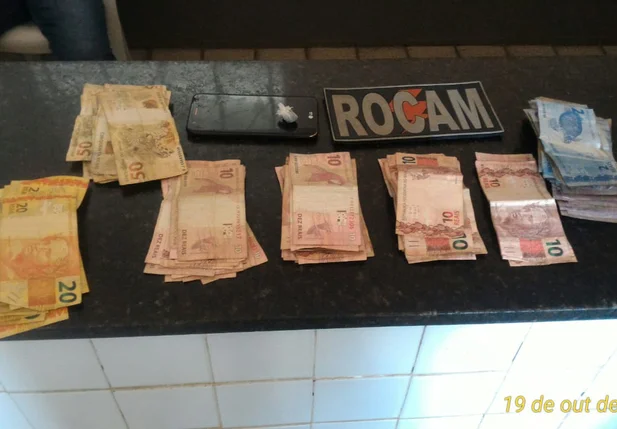 Material apreendido no bairro Guarita 