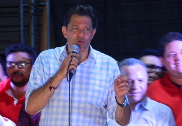 Fernando Haddad faz campanha em Picos