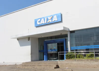 Caixa Econômica localizada na avenida Duque de Caxias