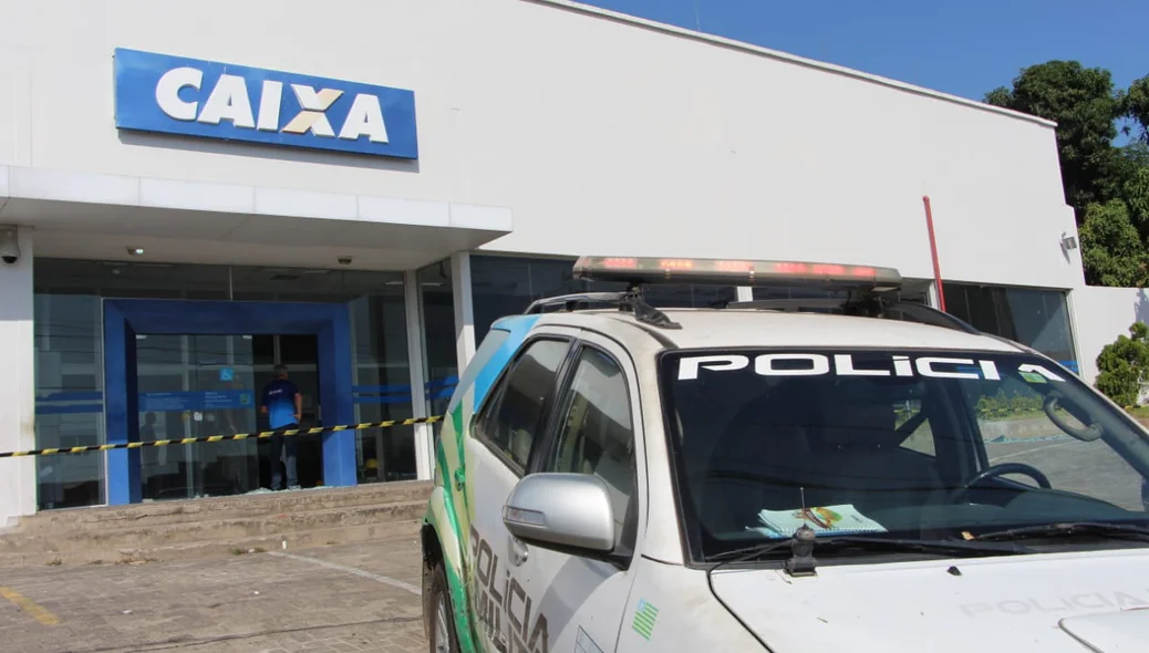 Polícia Militar no local do crime