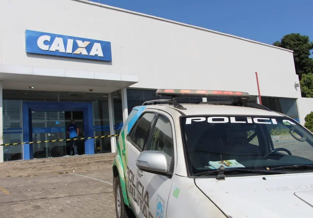 Polícia Militar no local do crime