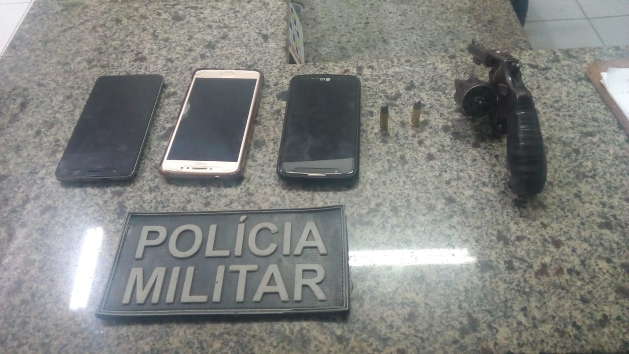 Material encontrado com os acusados pela PolÃcia Militar