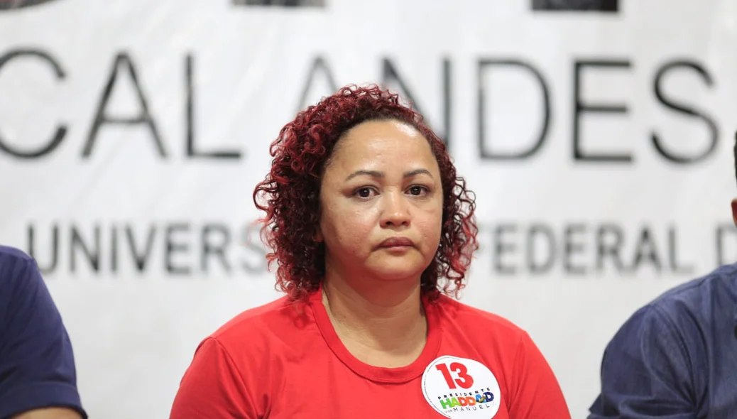Diretora sindical da Adufpi, Socorro Silva