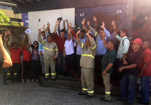 Ato Público em frente a Cepisa 