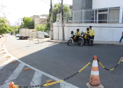 Rua Oswaldo Cruz foi interditada