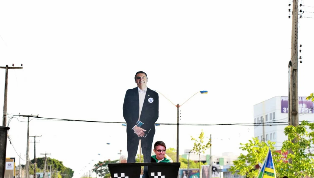 Boneco do presidenciável Jair Bolsonaro