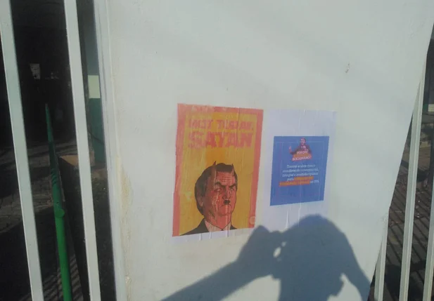 Propaganda contra o candidato Jair Bolsonaro