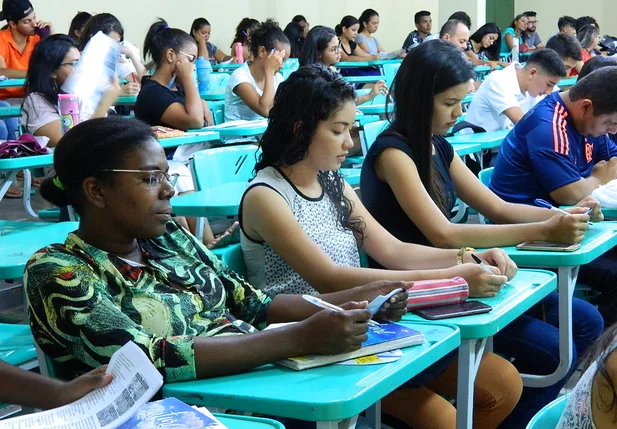 Estudantes participam do aulão solidário em Picos