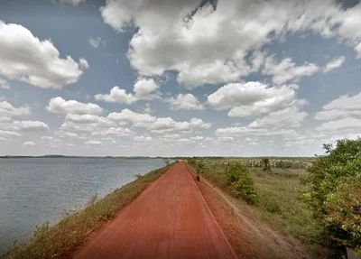 Local onde o veículo caiu