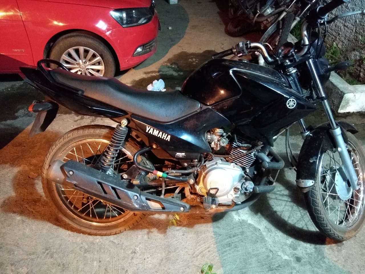 Motocicleta YBR recuperada