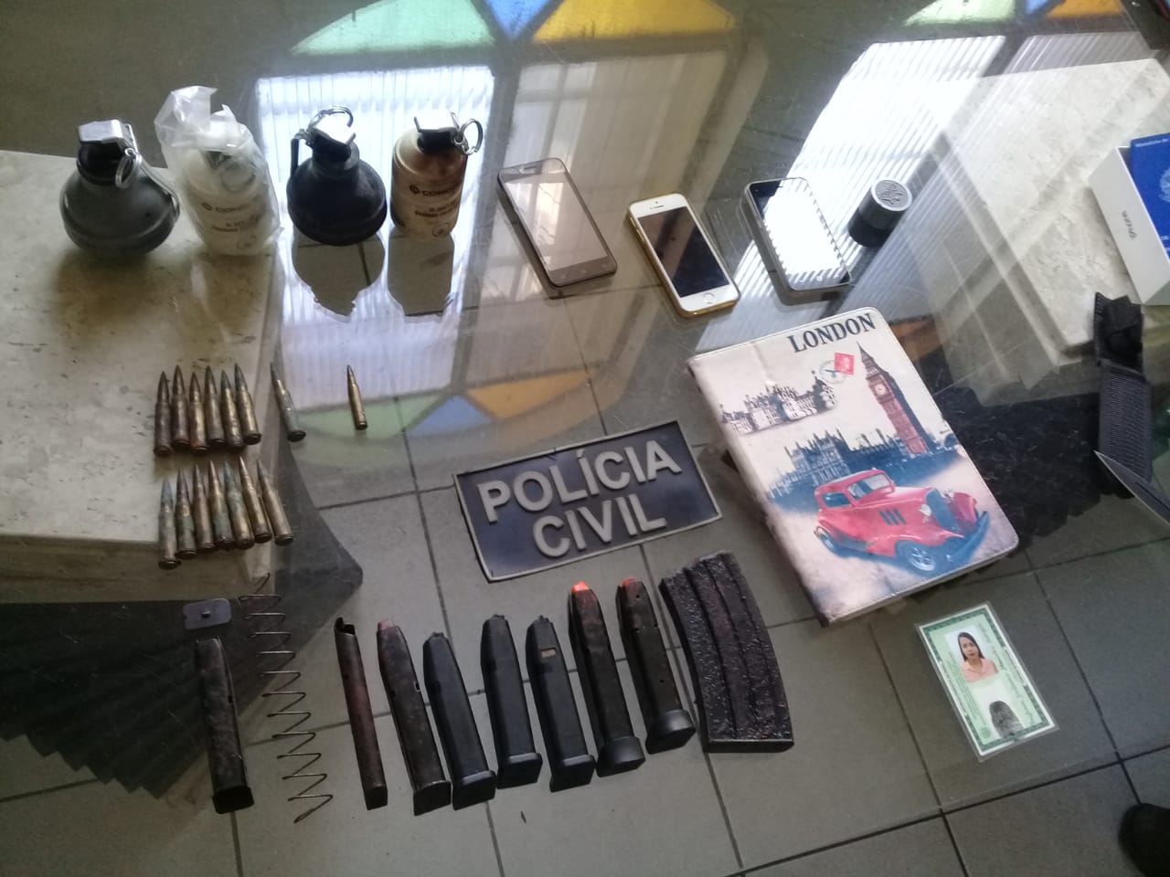 Parte do material apreendido pelo GRECO