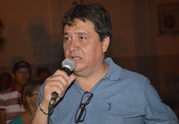 Nerinho anuncia saida do PTB caso Paes Landim continue na presidência do partido