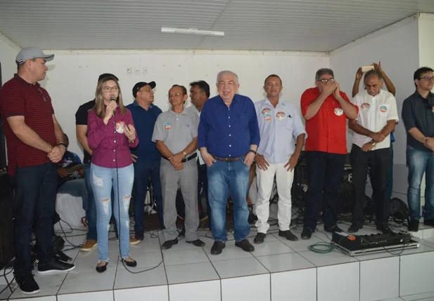 Aliados do Padre Walmir em campanha para Paes Landim