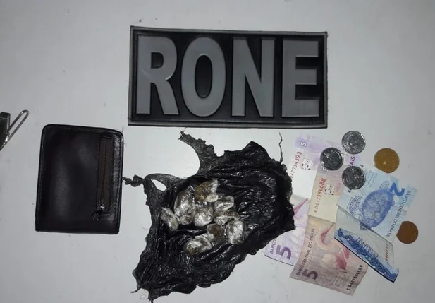 Material encontrado com o acusado