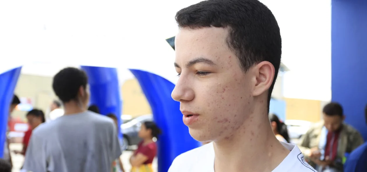 Estudante Lucas Oliveira 