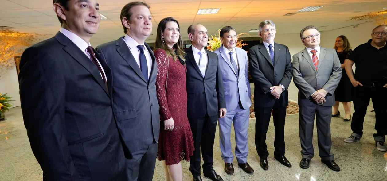 Autoridades na solenidade