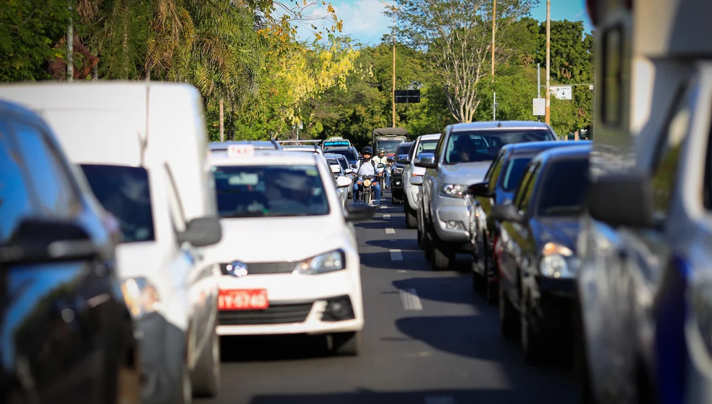 Trânsito na avenida João XXIII