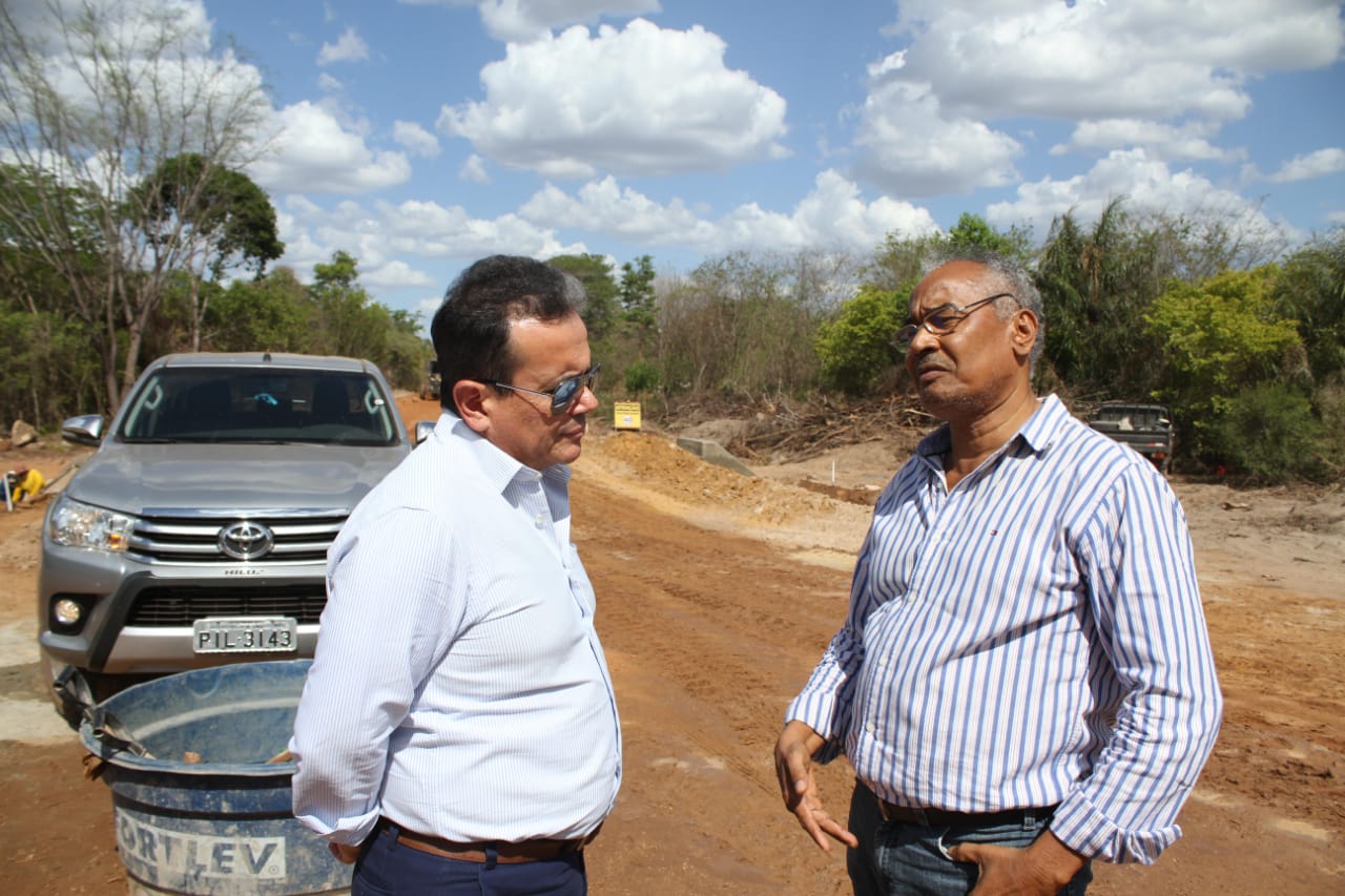 Henrique Pires acompanha obras em Batalha