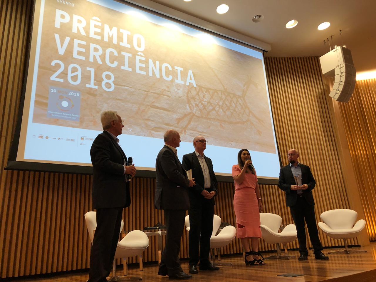 Margarete Coelho durante entrega de prêmio no Rio de Janeiro