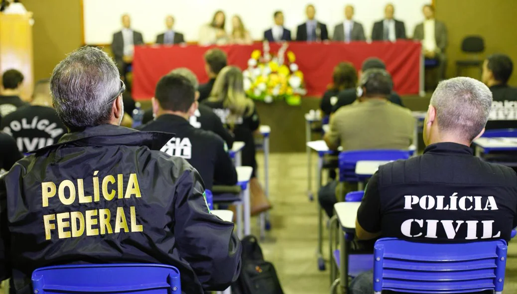 Polícia Federal e Civil 