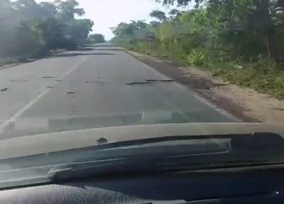 Rodovia PI 115 em más condições