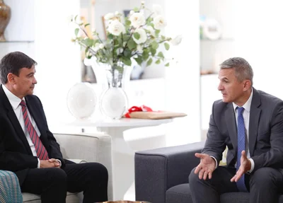 Serge Giordano em visita ao governador Wellington Dias