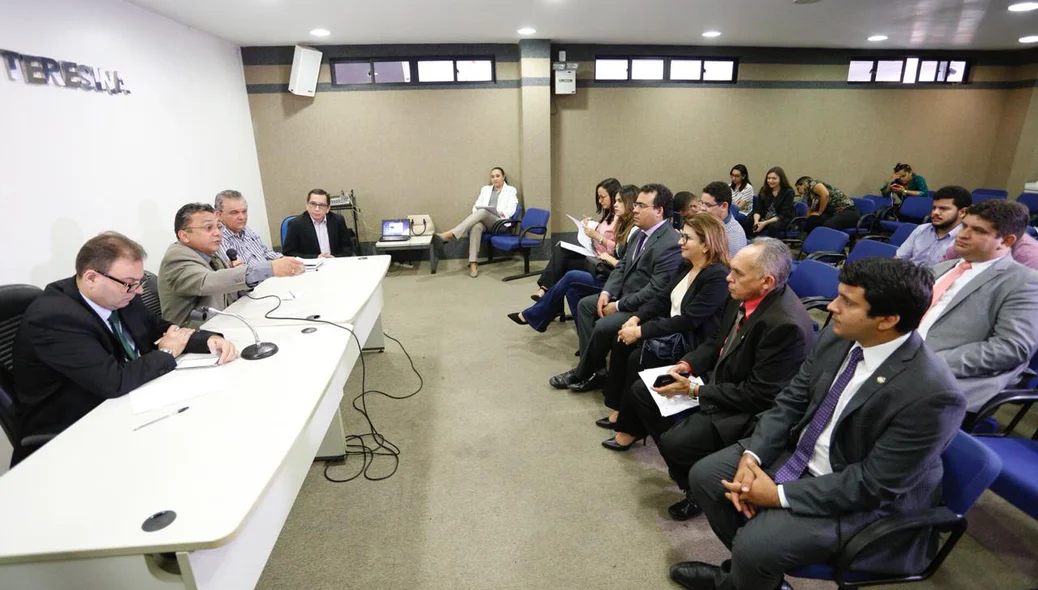 Dudu em reunião sobre a execução das emendas parlamentares pela Prefeitura de Teresina