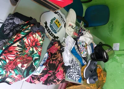 Parte do material encontrado pela polícia