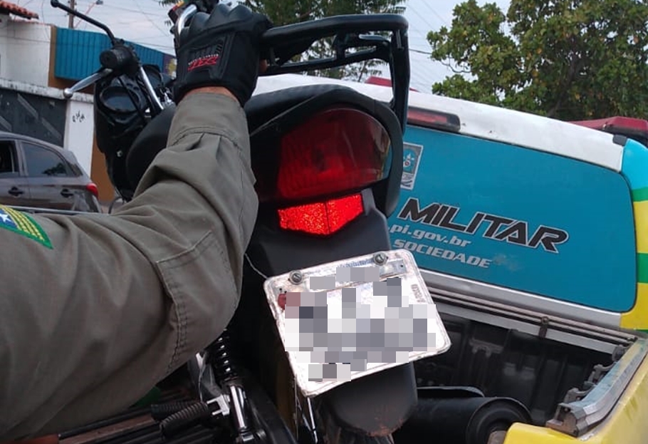 Motocicleta utilizada pelo acusado
