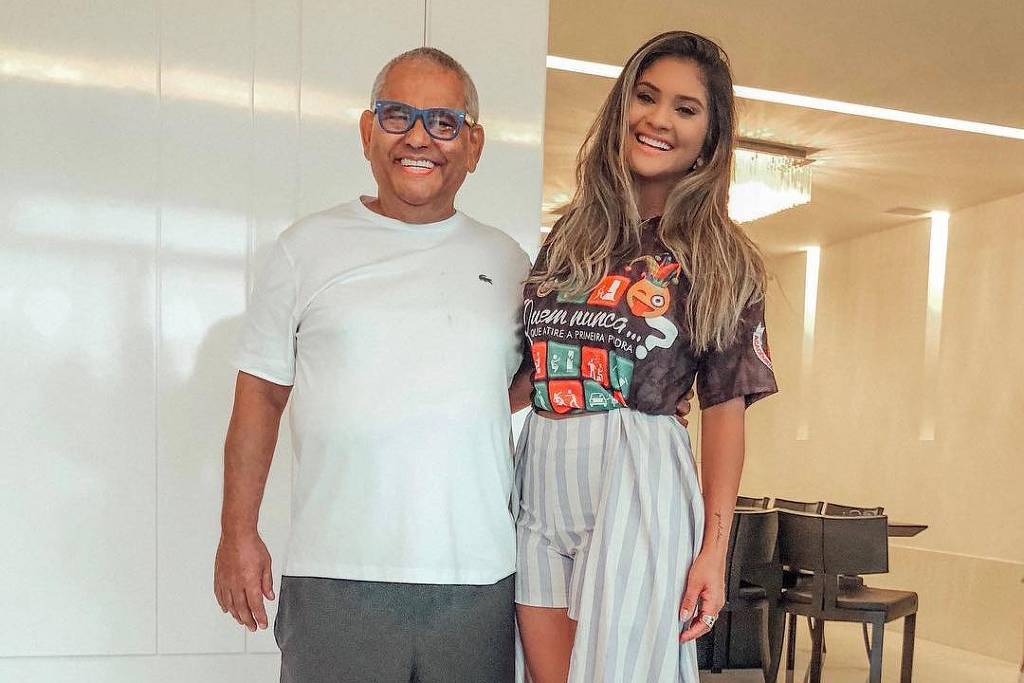 Mileide Mihaile ao lado de Jayder Soares