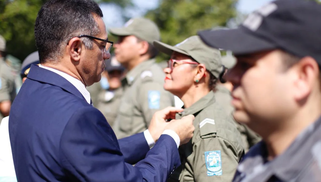 Secretário de Segurança, coronel Rubens Pereira em solenidade no QCG