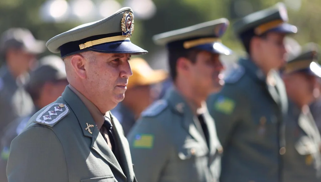 Soldados em solenidade no Comando Geral