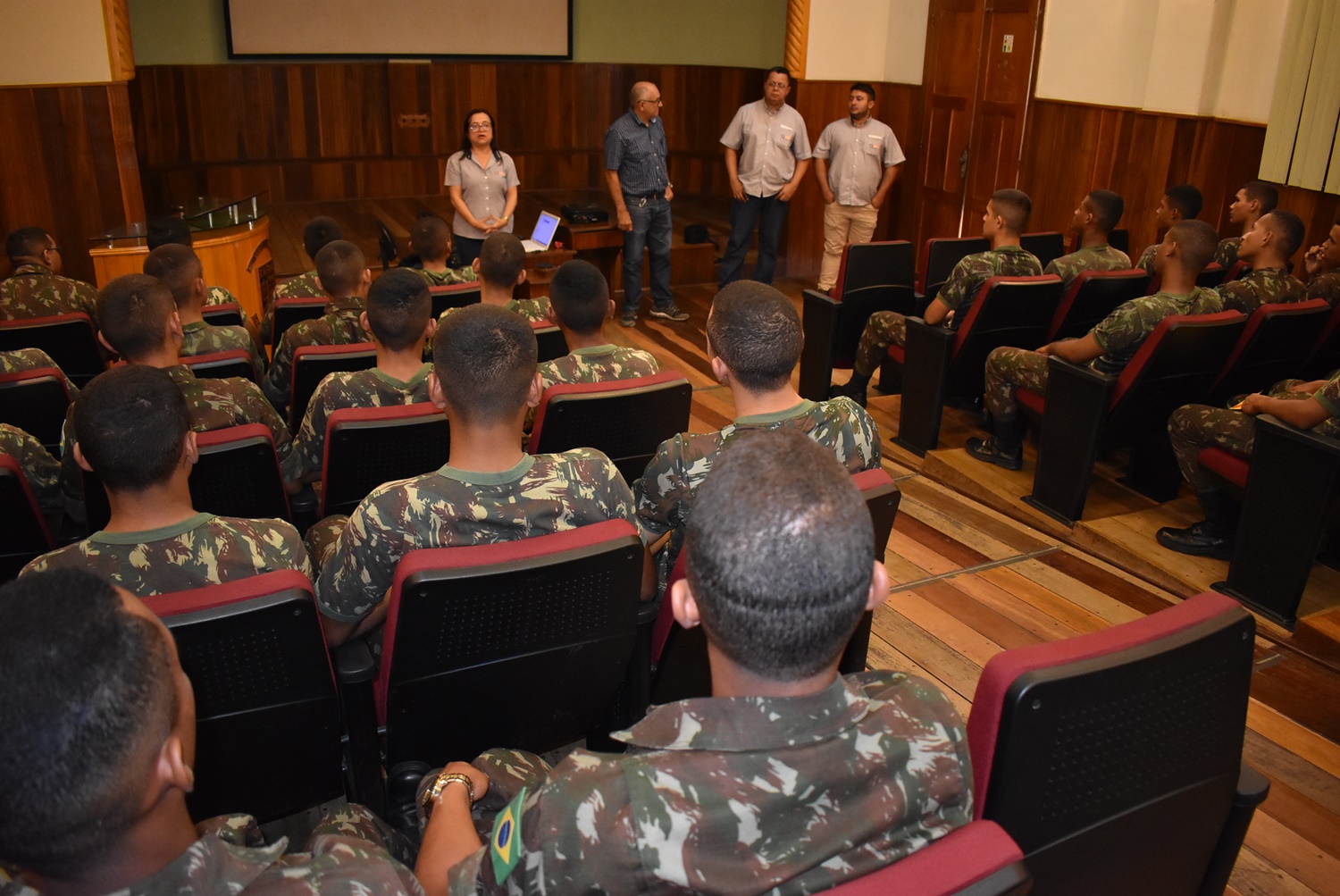 Senai capacita militares dno 2º BEC