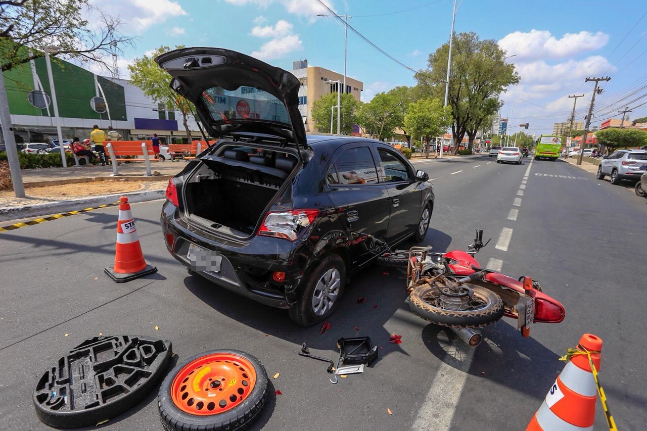 Acidente na Avenida João XXIII